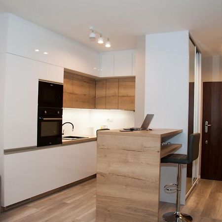 Apartament Cybernetyki Mokotów Varsovia Exterior foto