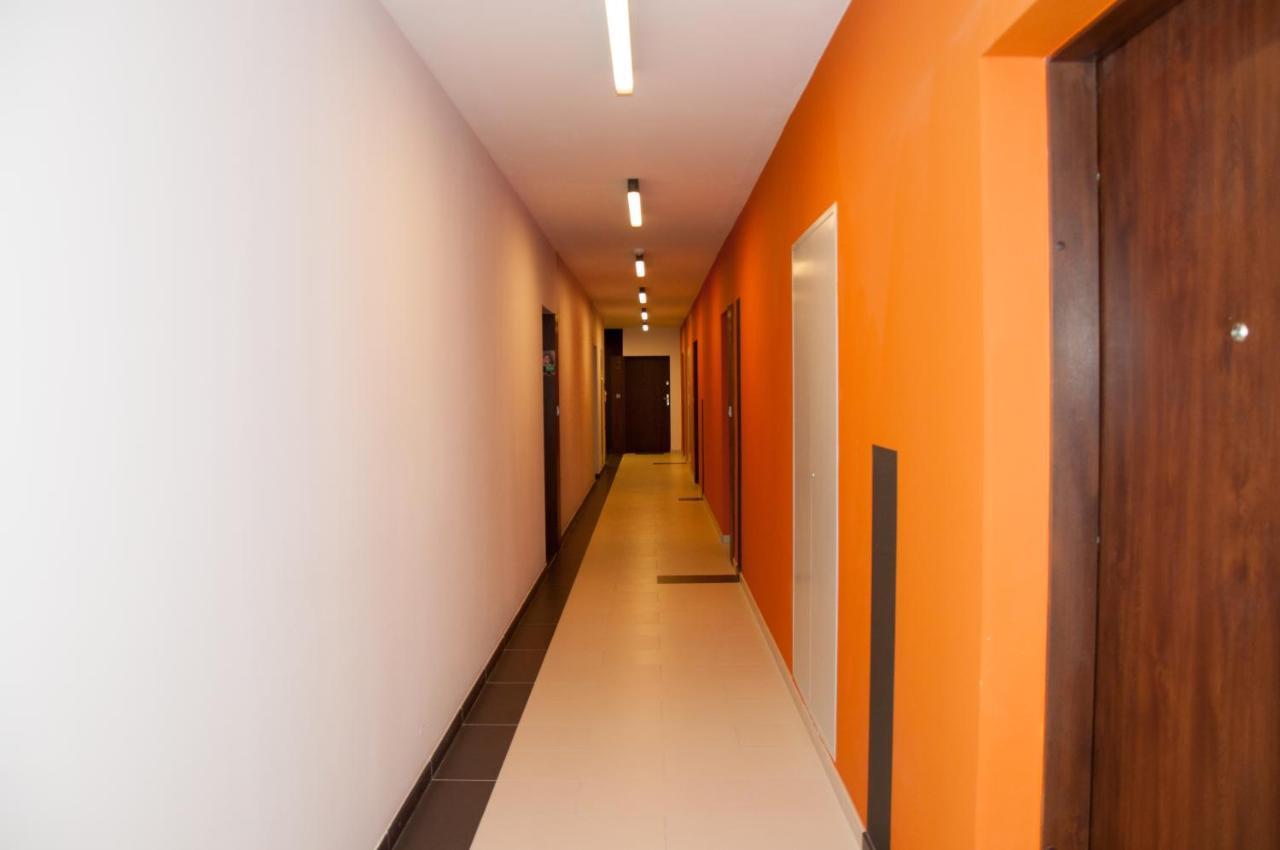 Apartament Cybernetyki Mokotów Varsovia Exterior foto