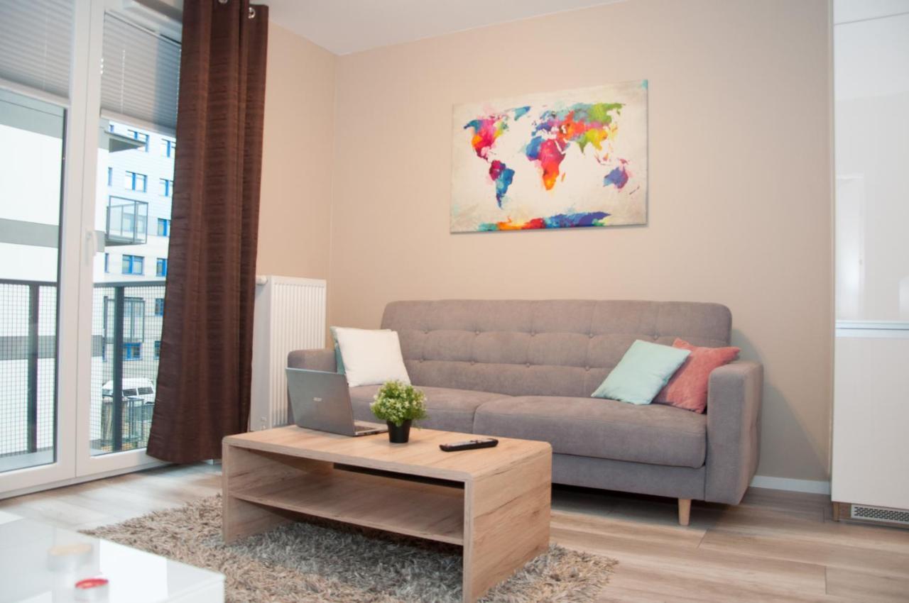 Apartament Cybernetyki Mokotów Varsovia Exterior foto